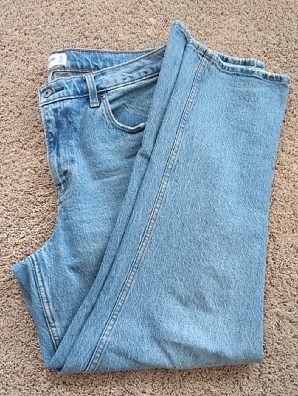 Abercrombie & Fitch Curve Love The Straight Mid-rise Jeans